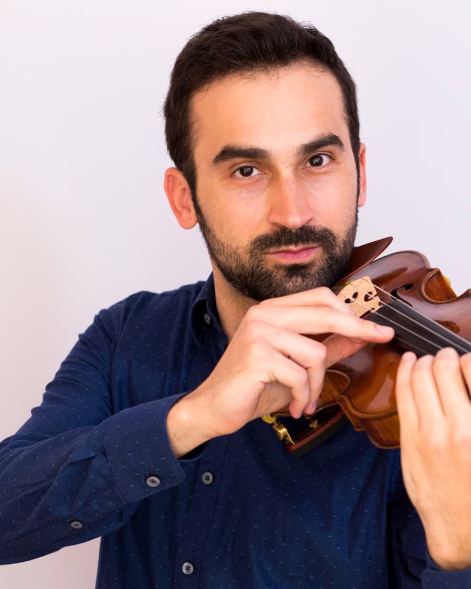 Manuel Cabrera, Violín II